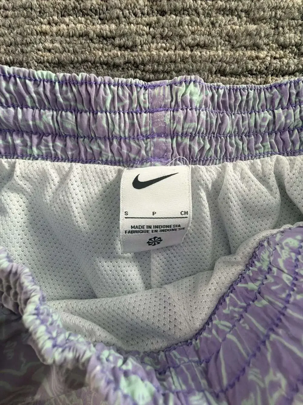 Nike Men's Graphic Print Swim Volley Shorts Lavender